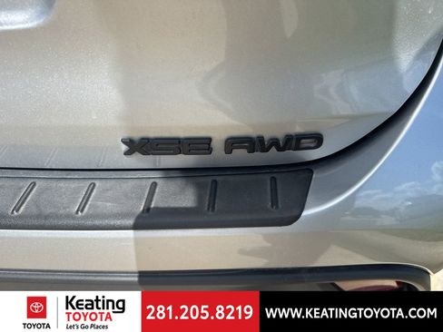 Used 2025 Toyota Highlander XSE AWD/4WD image 9