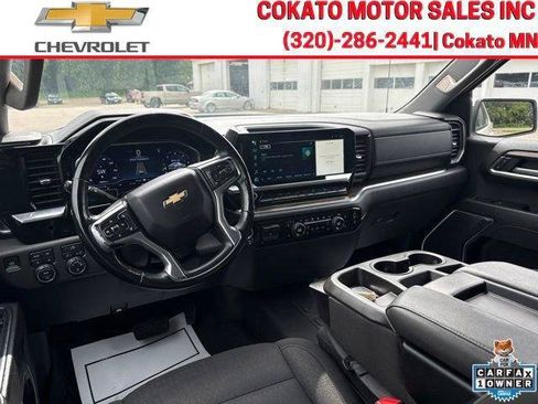 Used 2023 Chevrolet Silverado 1500 LT w/ Z71 Off-Road Package AWD/4WD image 15