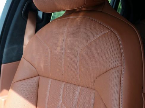 New 2025 BMW 760i xDrive AWD/4WD image 8