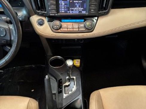 Used 2015 Toyota RAV4 Limited w/ Technology Package image 26