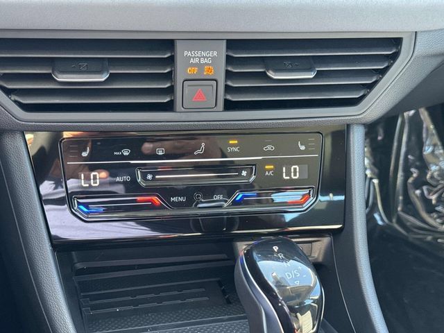 New 2026 Volkswagen Jetta SE FWD image 22