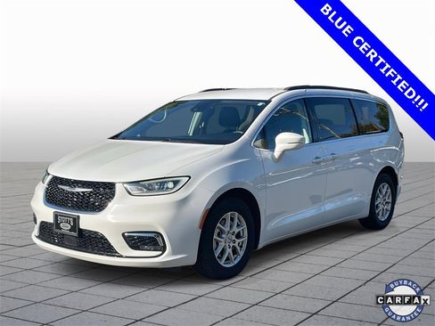 Used 2022 Chrysler Pacifica Touring-L image 4