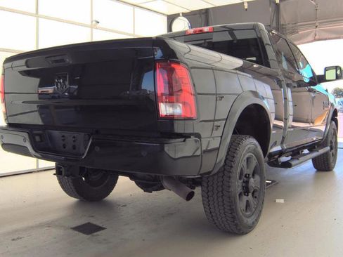 Used 2016 RAM 2500 Big Horn w/ Black Appearance Group AWD/4WD image 8