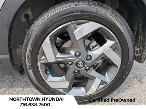 Certified 2026 Hyundai Venue SEL FWD image 40