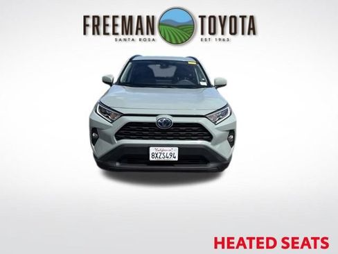 Used 2021 Toyota RAV4 XLE w/ XLE Grade Weather Package AWD/4WD image 3