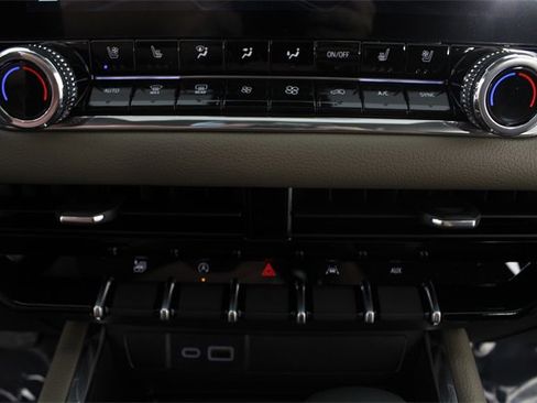 New 2026 GMC Canyon Denali image 5