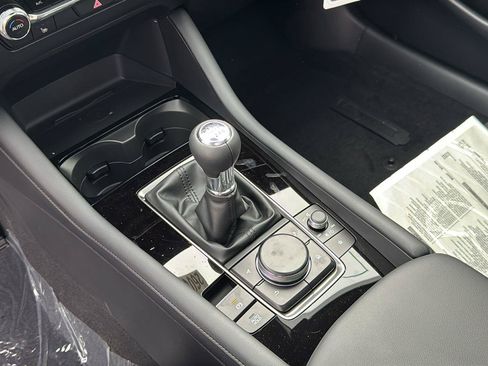 New 2026 MAZDA MAZDA3 2.5 S Hatchback w/ Premium Pkg FWD image 18