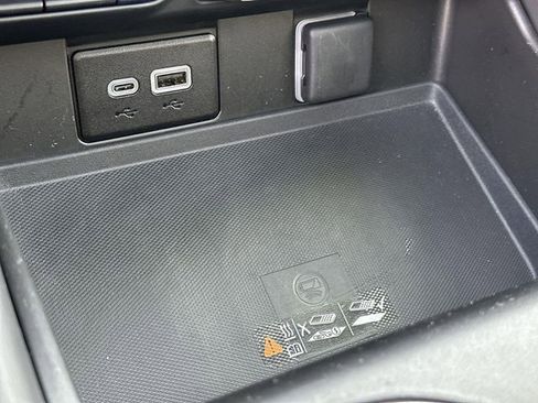 Used 2023 Chevrolet Tahoe High Country w/ Premium Package 2 image 38