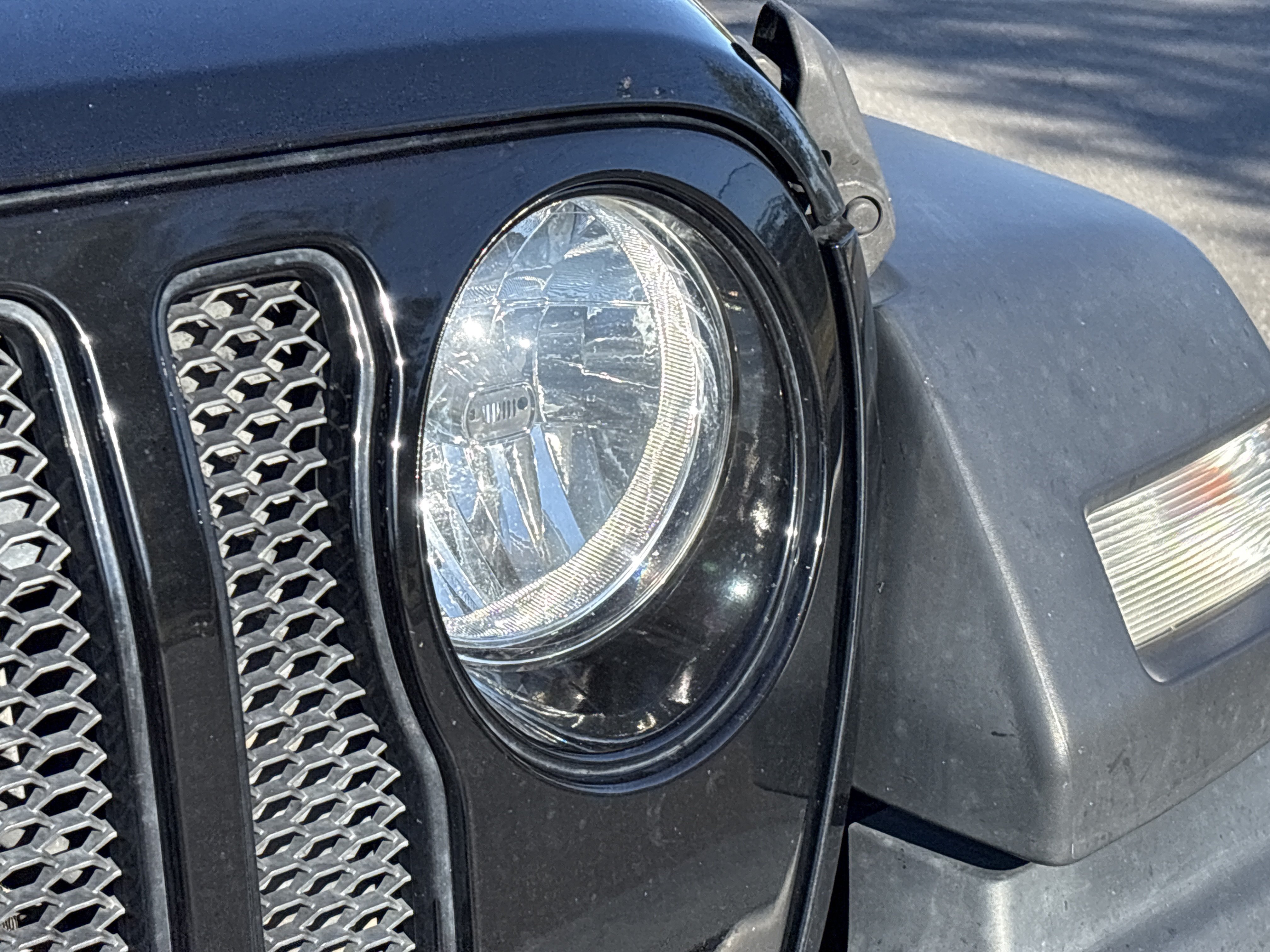Used 2021 Jeep Wrangler Unlimited Sport AWD/4WD image 11