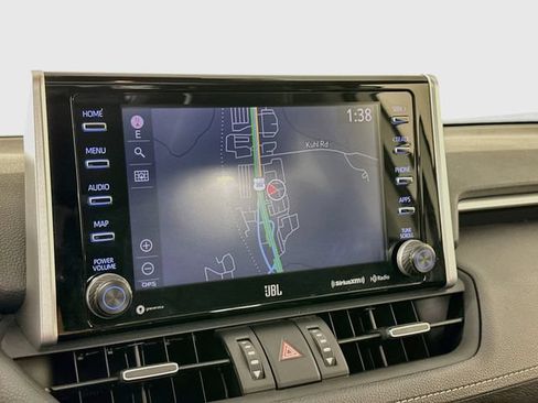 Used 2020 Toyota RAV4 Limited AWD/4WD image 17