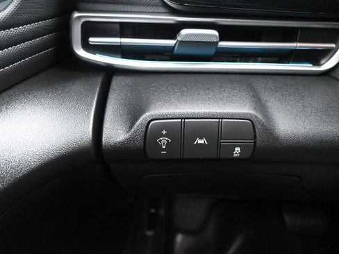 Used 2022 Hyundai Elantra Limited image 20