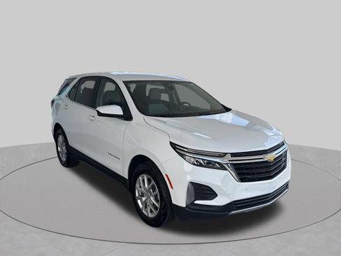 Used 2024 Chevrolet Equinox LT FWD image 14