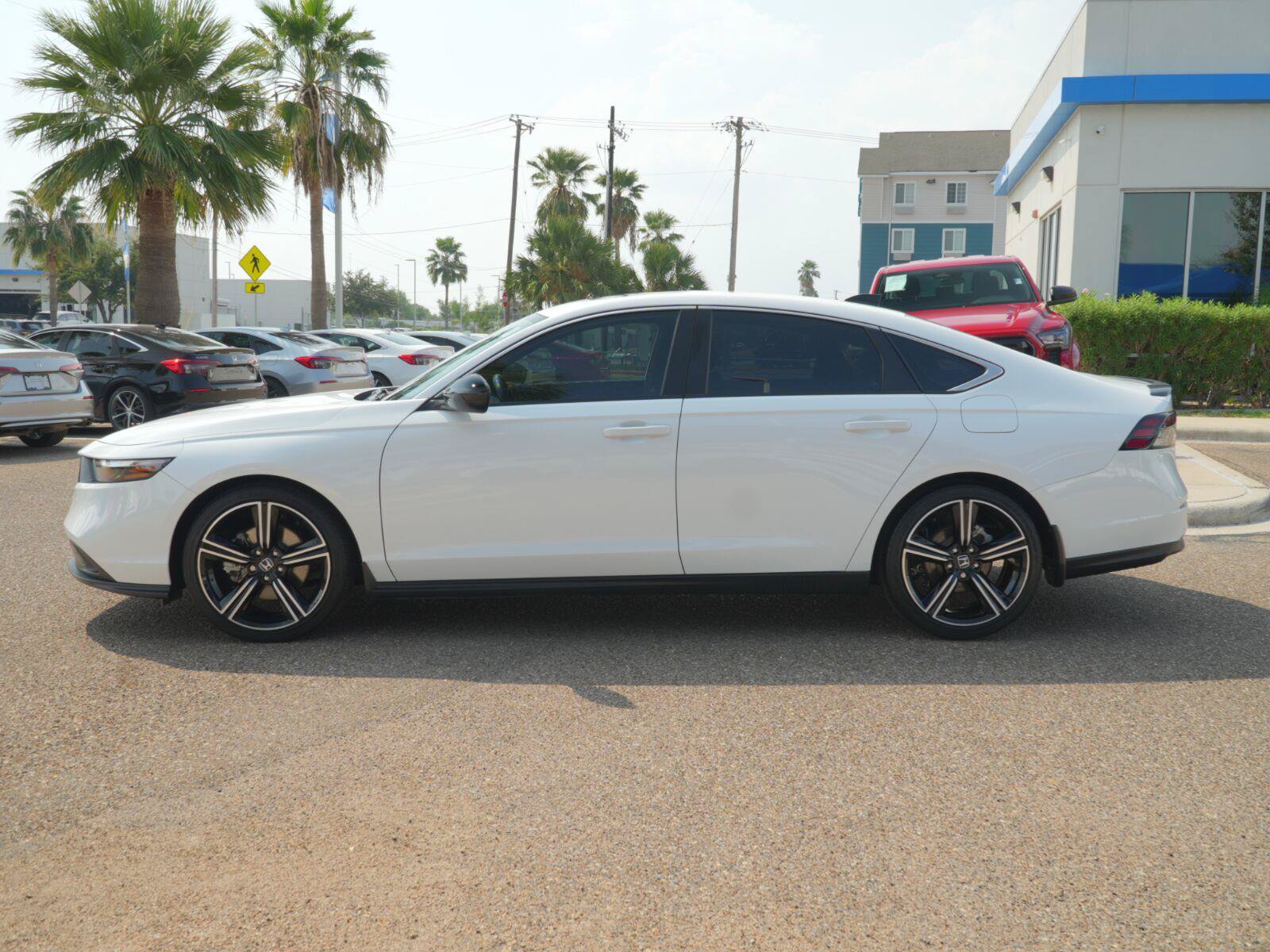 Used 2025 Honda Accord Sport image 15