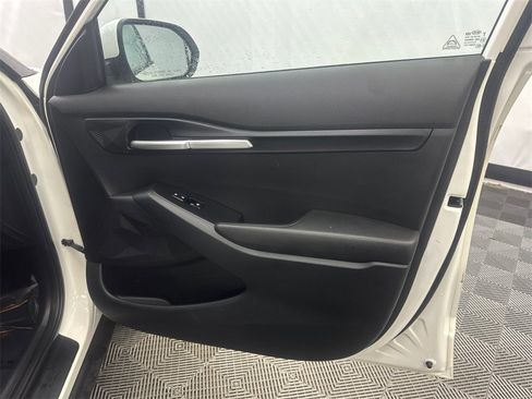 Used 2021 Kia Seltos LX image 15