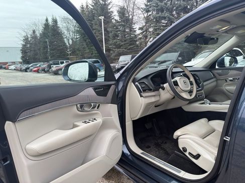 Used 2023 Volvo XC90 T8 Ultimate w/ Protection Package Premier image 10