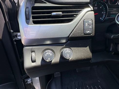 Used 2019 Chevrolet Tahoe LT AWD/4WD image 14