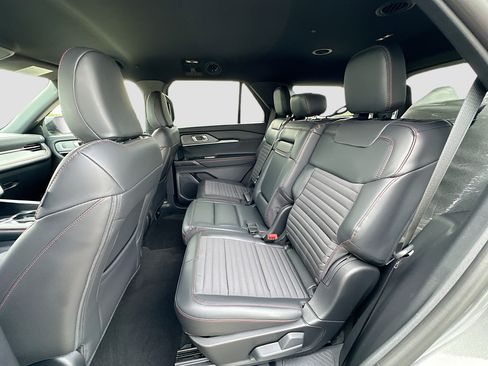 New 2026 Ford Explorer ST-Line image 17