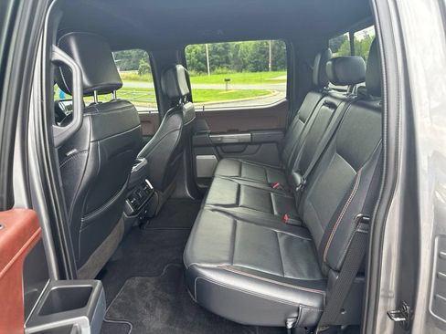 Used 2023 Ford F150 Lariat AWD/4WD image 12