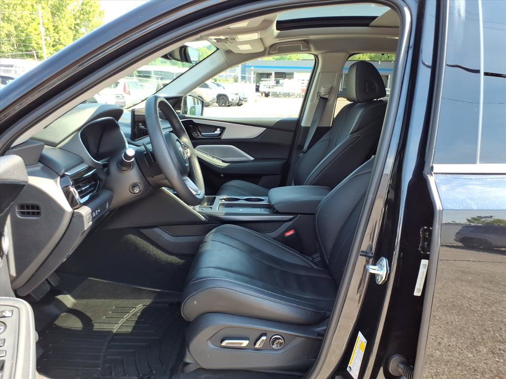 Used 2025 Acura MDX w/ Technology Package AWD/4WD image 11