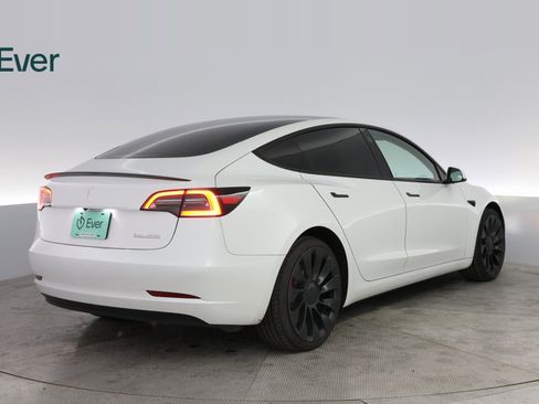 Used 2023 Tesla Model 3 Performance image 12
