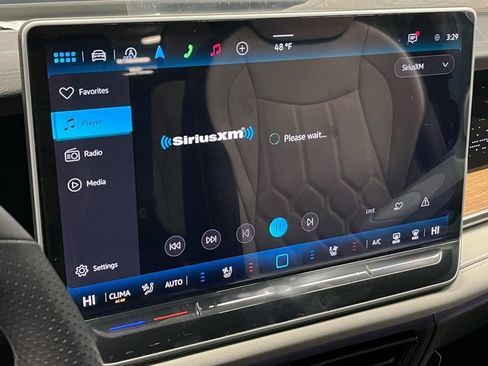 New 2026 Volkswagen Tiguan SEL R-Line AWD/4WD image 30