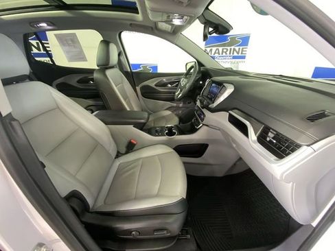Certified 2024 GMC Terrain SLT w/ Infotainment Package II image 35