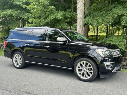 Used 2019 Ford Expedition Max Platinum AWD/4WD image 18