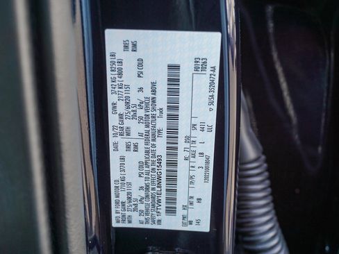 Used 2022 Ford F150 Lightning Lariat image 26