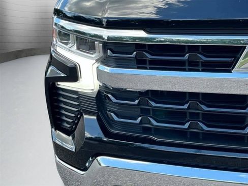 Used 2025 Chevrolet Silverado 1500 LT RWD image 5