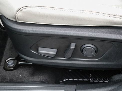 New 2026 Hyundai Tucson Limited image 24