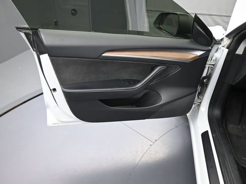 Used 2022 Tesla Model 3 Long Range AWD/4WD image 68