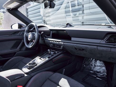 Used 2026 Porsche 911 Carrera GTS w/ Premium Package RWD image 36