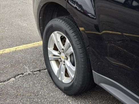 Used 2011 Chevrolet Equinox LS w/ Bluetooth Package image 16