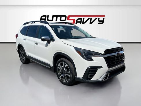 Used 2023 Subaru Ascent Touring AWD/4WD image 1