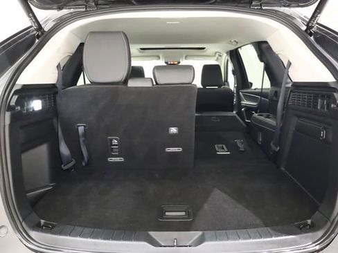 Used 2024 MAZDA CX-90 3.3 Turbo w/ Preferred Plus image 33