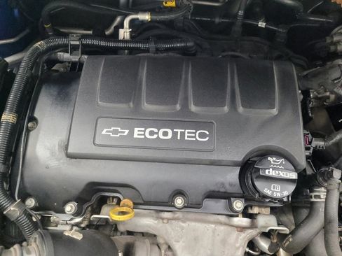 Used 2017 Chevrolet Sonic LT w/ RS Package image 30