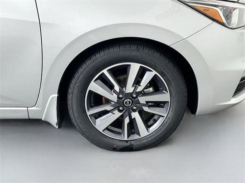 Used 2020 Nissan Versa SV image 35