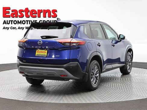 Used 2023 Nissan Rogue S AWD/4WD image 5