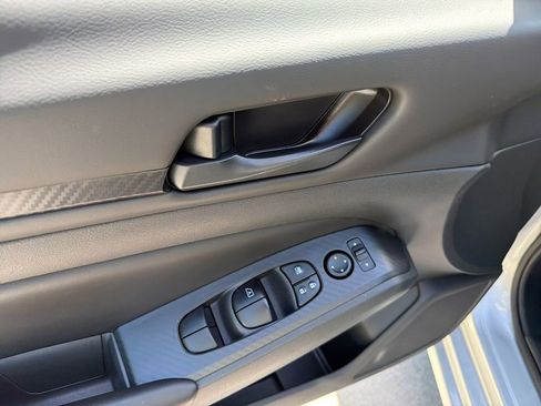 Used 2023 Nissan Altima 2.5 S FWD image 15