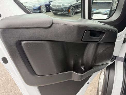 Used 2023 RAM ProMaster 2500 image 12