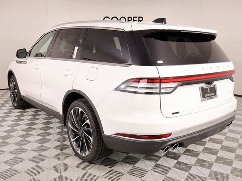 New 2026 Lincoln Aviator Reserve image 24