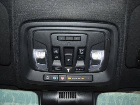 Used 2024 Chevrolet Silverado 1500 High Country w/ Technology Package image 55