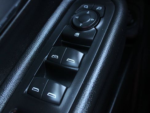 Used 2024 GMC Terrain SLT FWD image 24