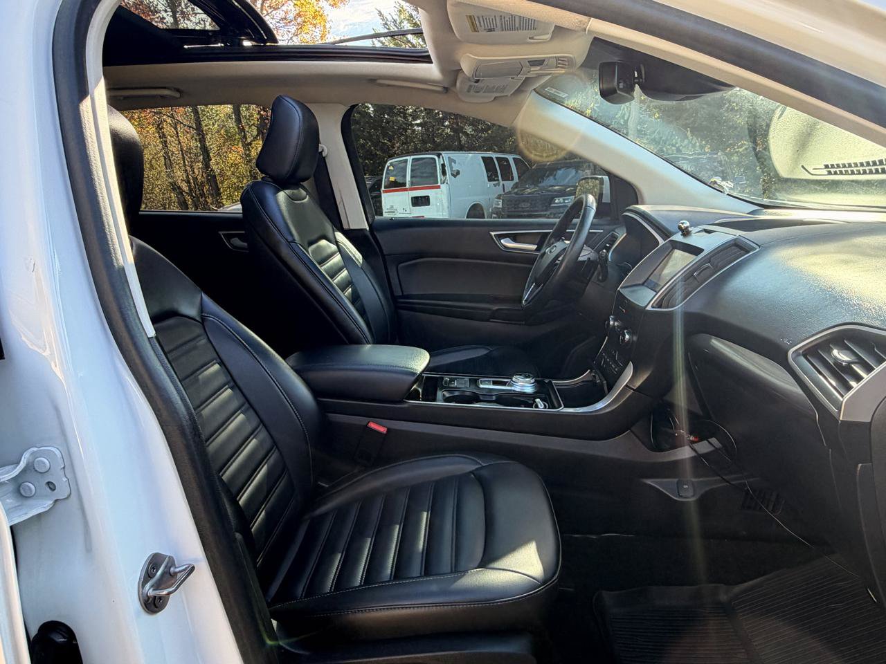 Used 2020 Ford Edge SEL w/ Convenience Package AWD/4WD image 29