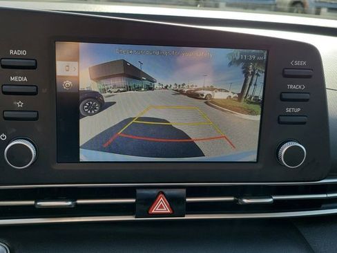 Certified 2025 Hyundai Elantra Blue image 12