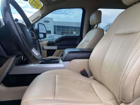 Used 2021 Ford F250 Lariat w/ Chrome Package image 15