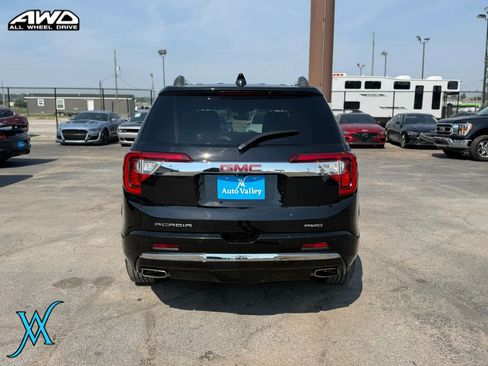 Used 2020 GMC Acadia Denali w/ Technology Package AWD/4WD image 6