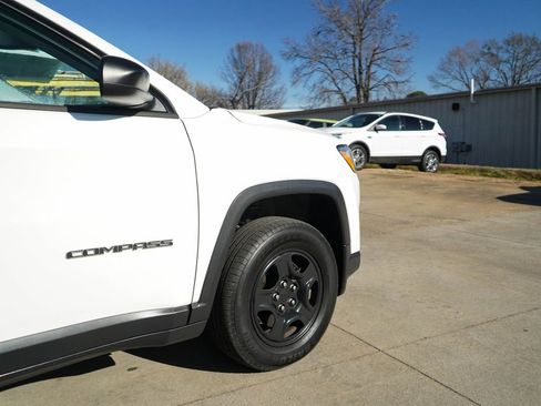 Used 2018 Jeep Compass Sport image 12