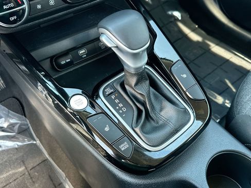 Used 2024 Kia Soul EX image 15