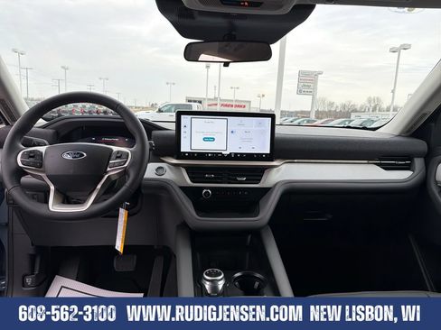 New 2026 Ford Explorer Active w/ Active Comfort Package AWD/4WD image 12